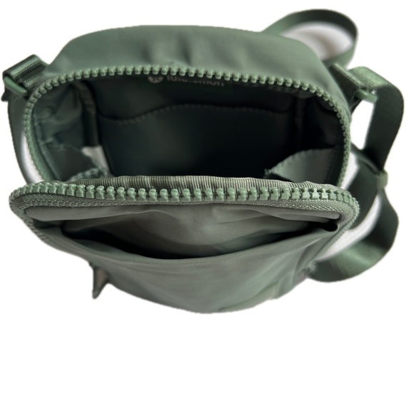 Lululemon Easy Access Crossbody Bag Green Front Pocket 6” x 7” - Picture 4 of 9